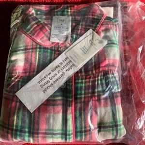 NWT Girls size 5 Gap pajamas